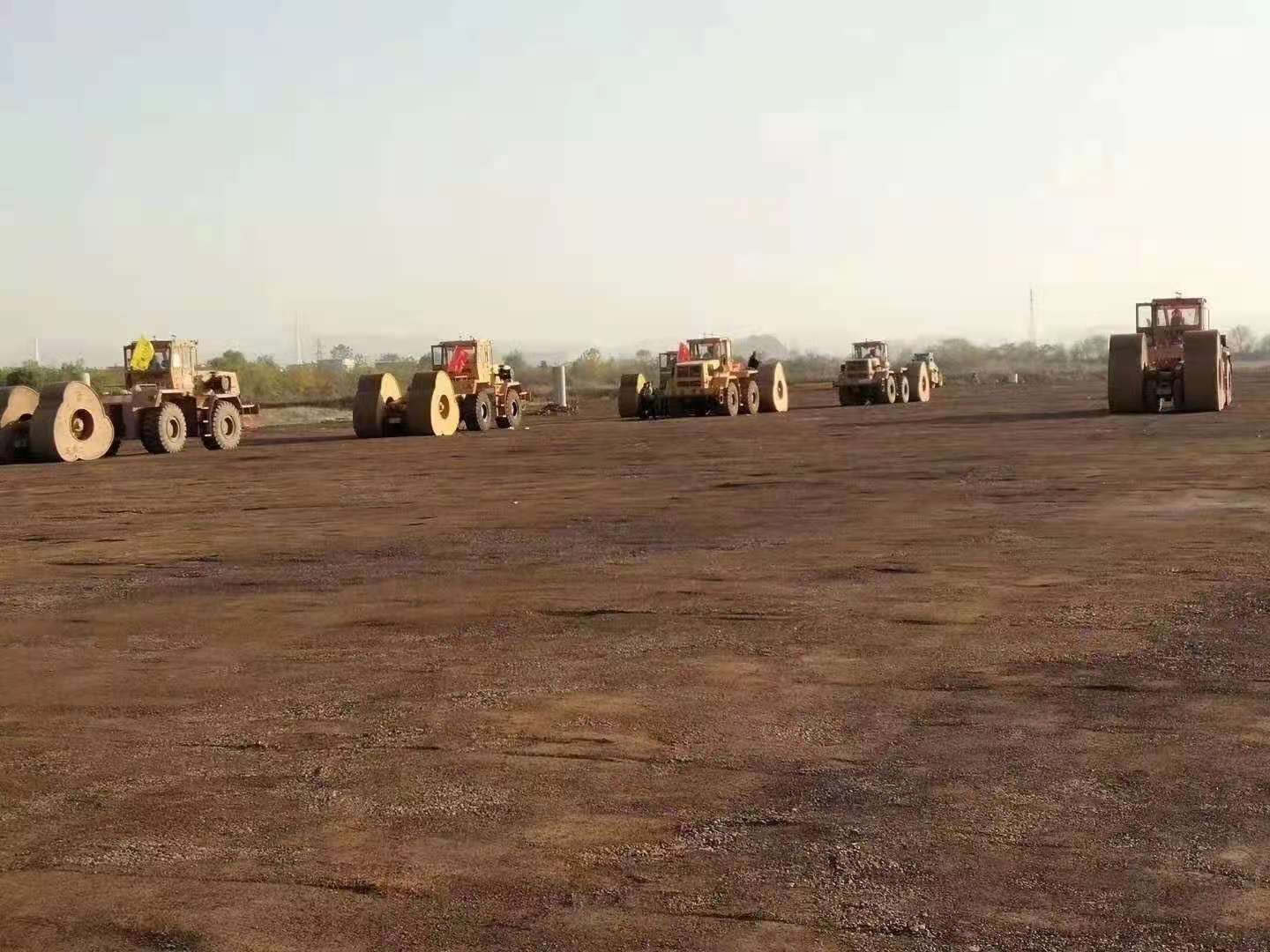 談一談膠輪壓路機輪胎的保養