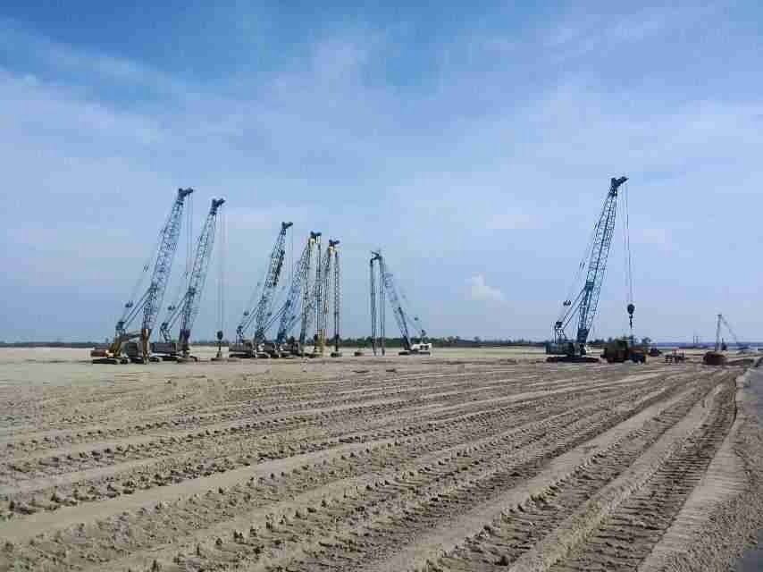 冷再生機對原路面進行哪些施工操作